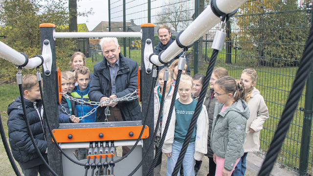 Opening speeltuin Doornenkamp Hoge Enk