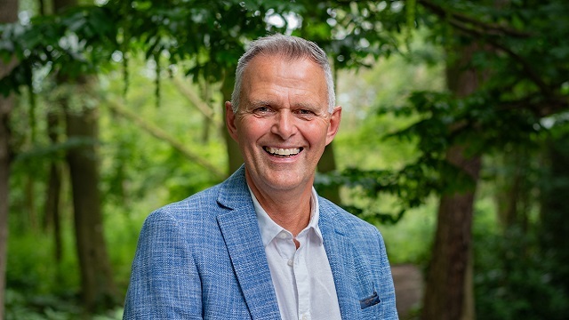 Portretfoto van wethouder Bertus Jeensma